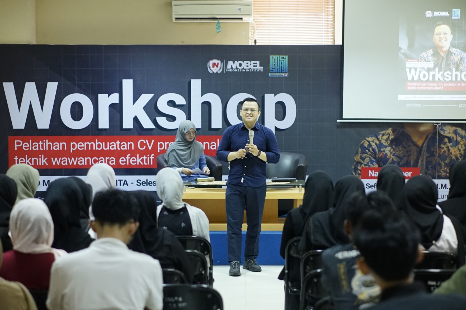 Siasati Realitas Dunia Kerja, Wakil Direktur LPK Lunarica Bagikan Rumus Sukses pada Mahasiswa Nobel Indonesia
